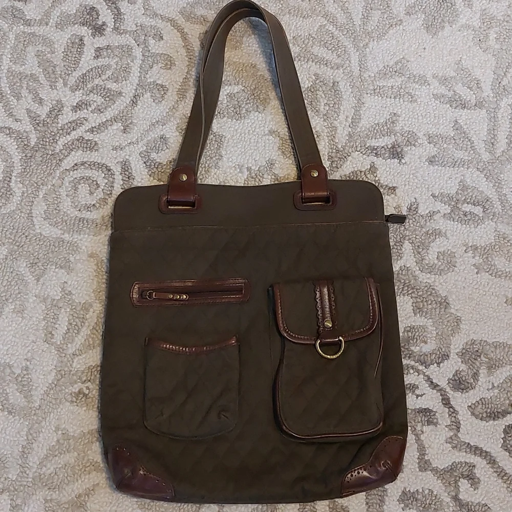 Vera Bradley Tote - Picture 8 of 17